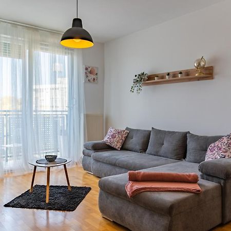 Apartamento Brand New - Selfcheckins 24 - Zagreb - Garage - Loggia - New - Luxury Exterior foto